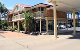 The Oxley Motel Ντούμπο Exterior photo